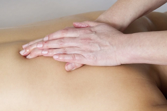 En que consisten los masajes terapéuticos